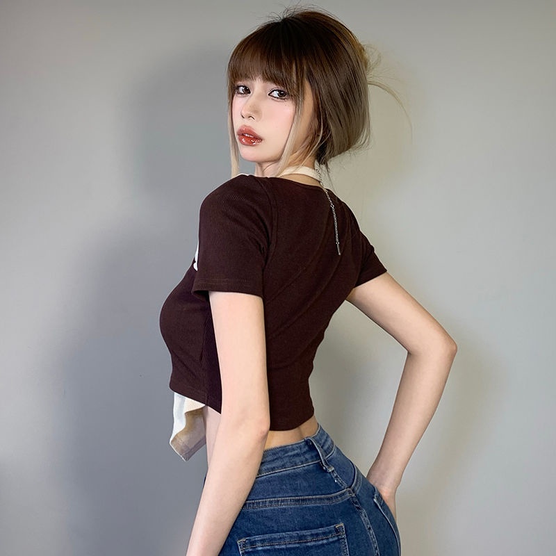 Áo thun JSC ngắn tay ôm dáng giả hai lớp phối dây xích thiết kế không đều màu tương phản thời trang