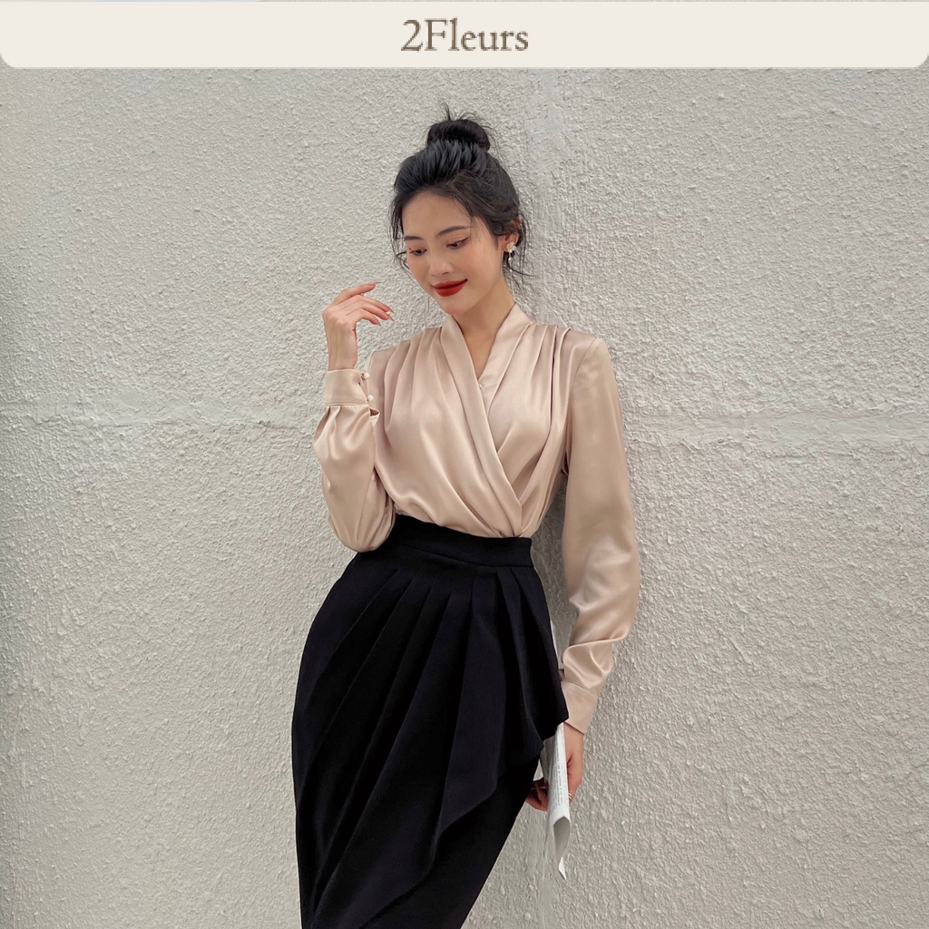 Set chân váy đen công sở dáng dài tulip và áo sơ mi kem cổ sam thiết kế 2Fleurs