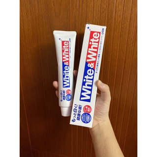 Kem đánh răng white & white Nhật 150g