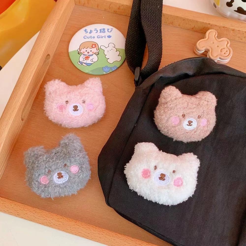 Cài áo bàn chân mèo Cat Paw gấu bông dễ thương - GC519