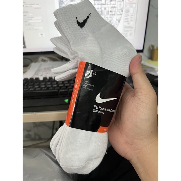vớ nike vừa