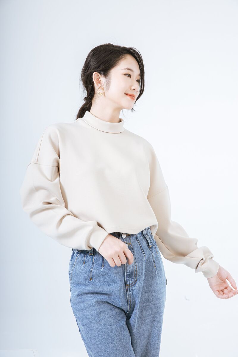 Áo nỉ vai rơi cao cổ