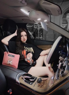 Áo moschino in chất đẹp
