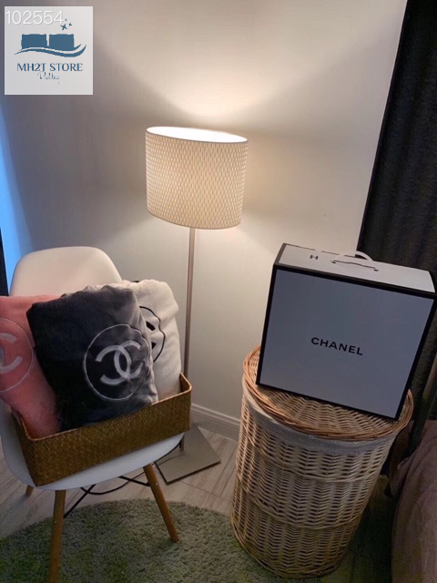 Chăn nỉ nhung thương hiệu Chanel 1m5*2mcó hộp đi kèm MH2T STORE