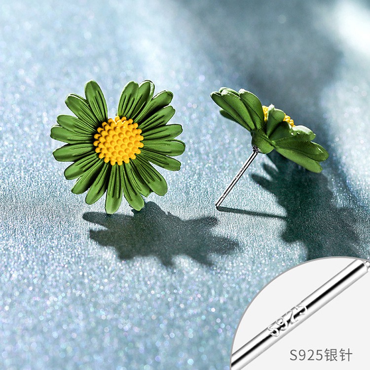Khuyên tai hình hoa cúc xinh xắn dễ thương dành cho nữ