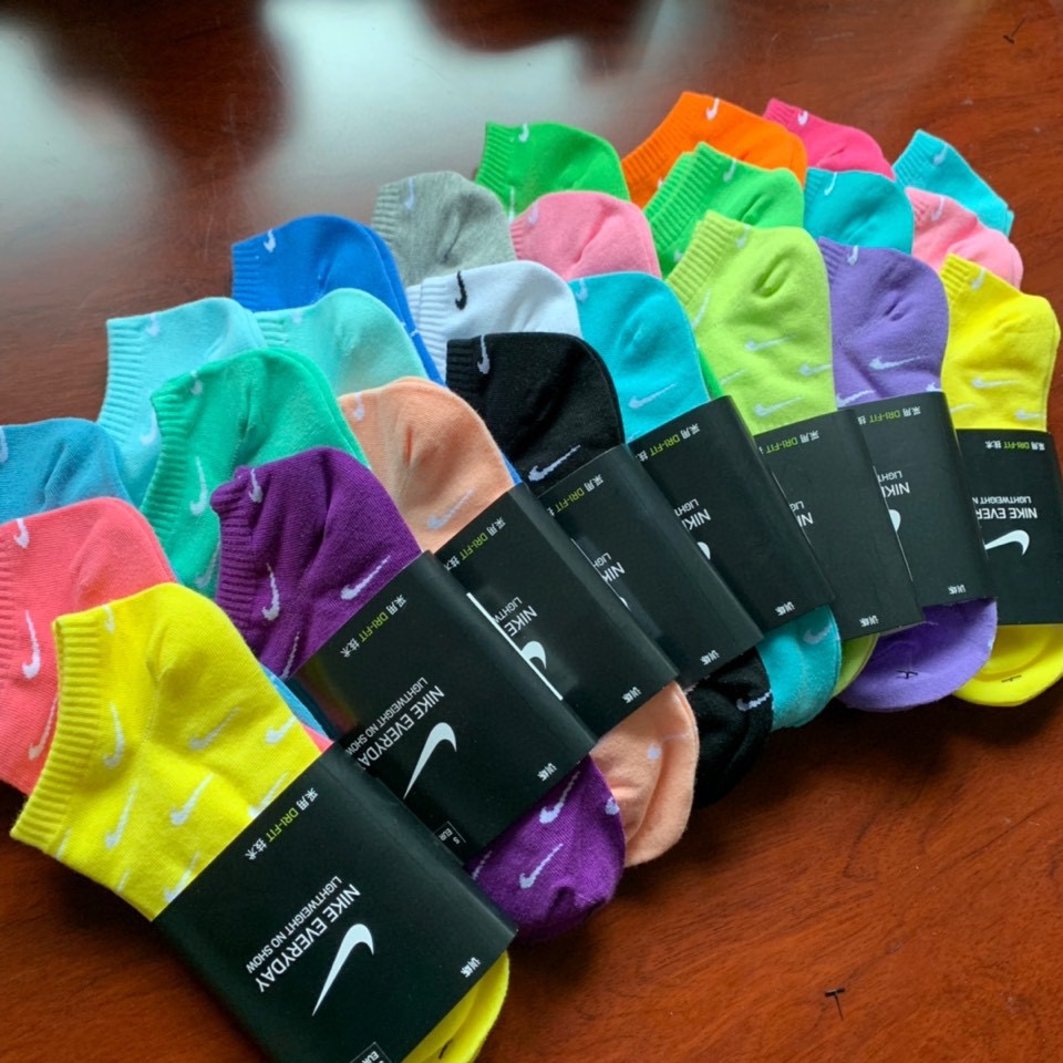 Tất Vớ Cổ Ngắn Nhiều Màu In Hình Logo Nike Phong Cách
