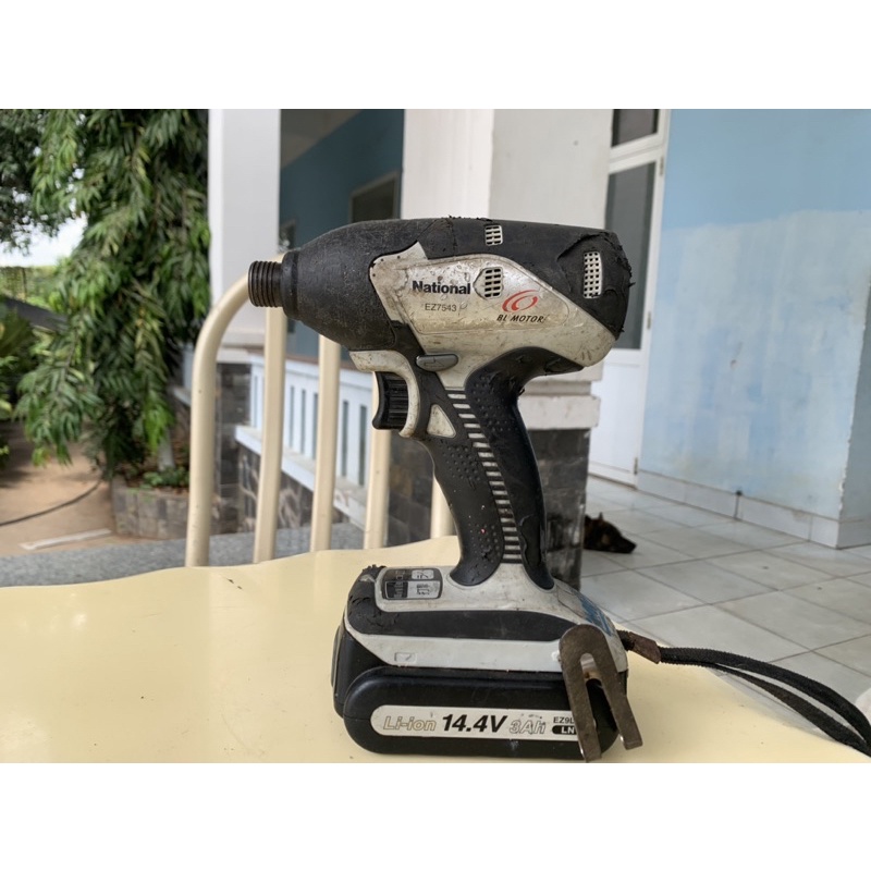 Bắn vít Nati EZ7543 14.4v không than.