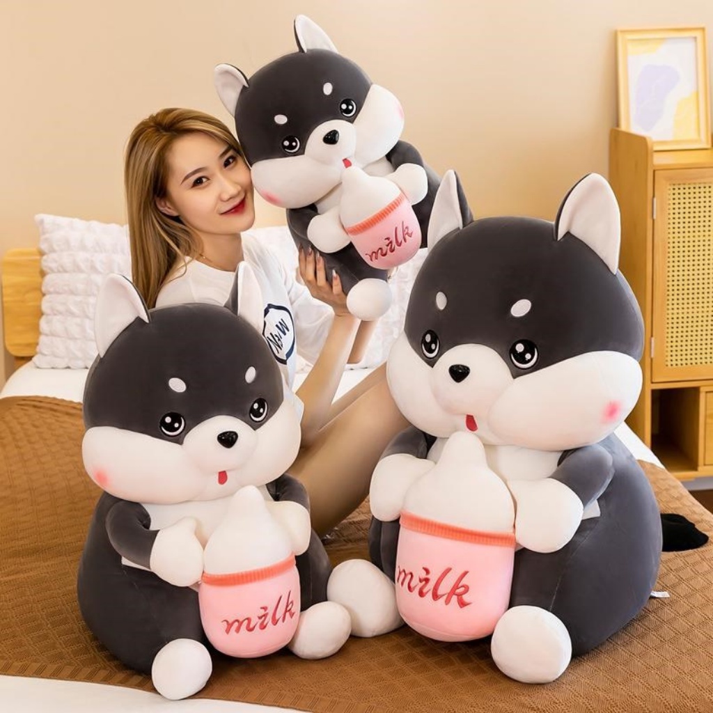 Gấu bông chó Husky ôm bình sữa gối ôm thú nhồi bông dễ thương chất liệu mềm mịn KHOBUONTHUBONG24H