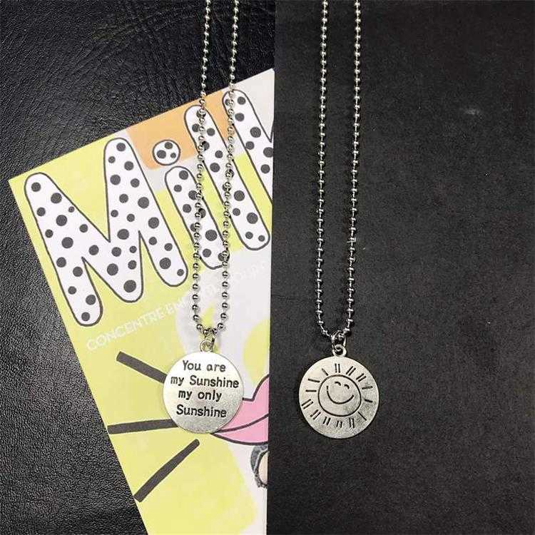 [Free Shipping] Dây Chuyền Chuỗi Hạt Tròn In Hình Mặt Trời Mặt Trời Mặt Cười Dễ Phối Đồ Thời Trang Cho Học Sinh 22129