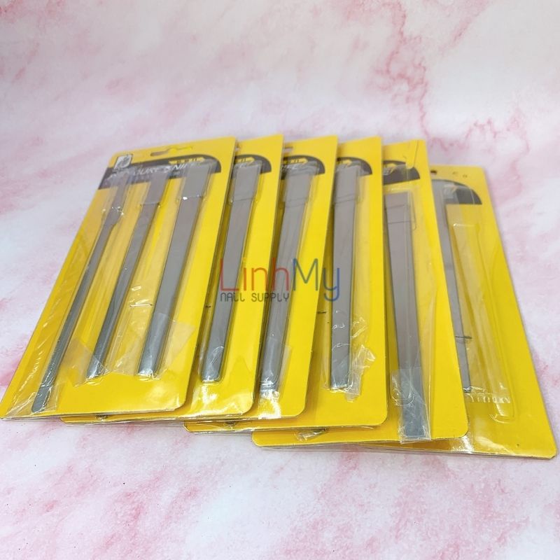 Cây Lấy Khóe Móng Tay Móng Chân Cán Gỗ Siêu Bén