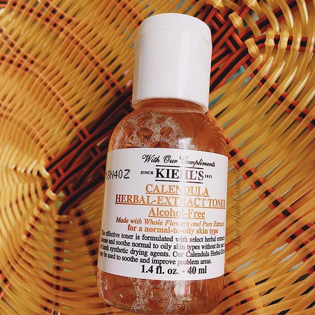 Toner hoa cúc Kiehl's - Calendula Herbal-Extract Toner 40ml ( toner cúc )