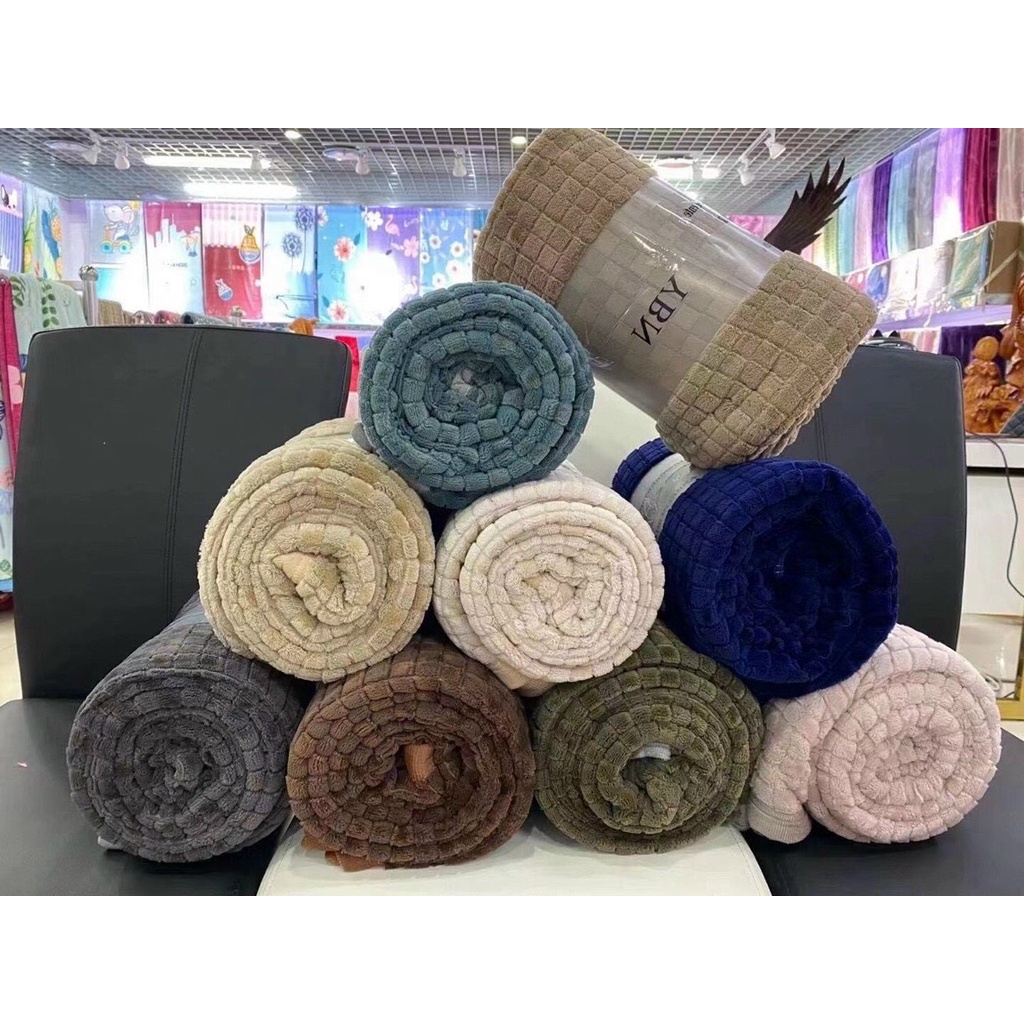 Chăn lông tuyết BLANKET POMPON new 2021 siêu mềm mịn