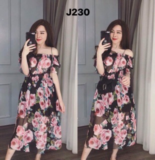 Váy hoa hồng trễ vai