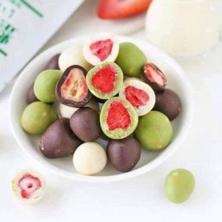 SOCOLA BỌC DÂU TÂY SẤY [Truyền thống/Matcha/Sữa]