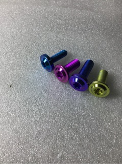 ốc titan gắn đĩa xe 8mm 2cm