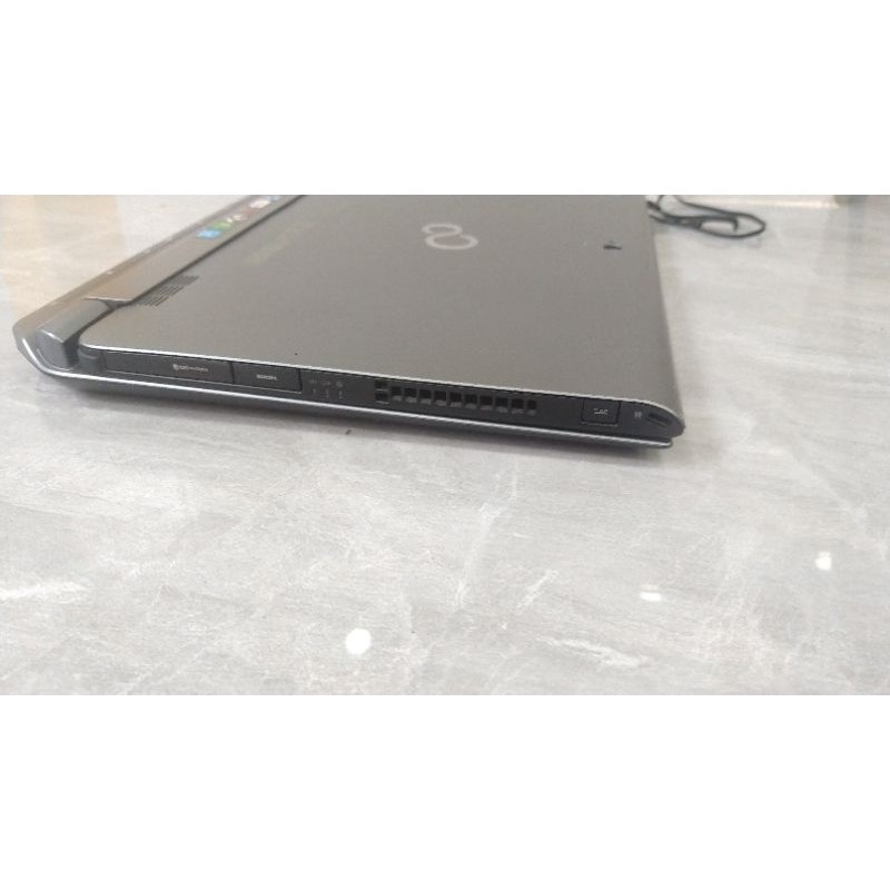 laptop 2 trong 1 Fujitsu stylistic Q775,nội địa Nhật | BigBuy360 - bigbuy360.vn