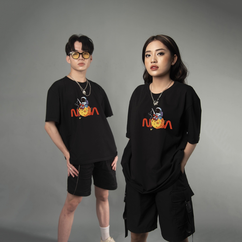Áo local brand chính hãng Nigust full tag , áo phông phi hành gia NASA đôi nam nữ unisex form rộng đen trắng N127