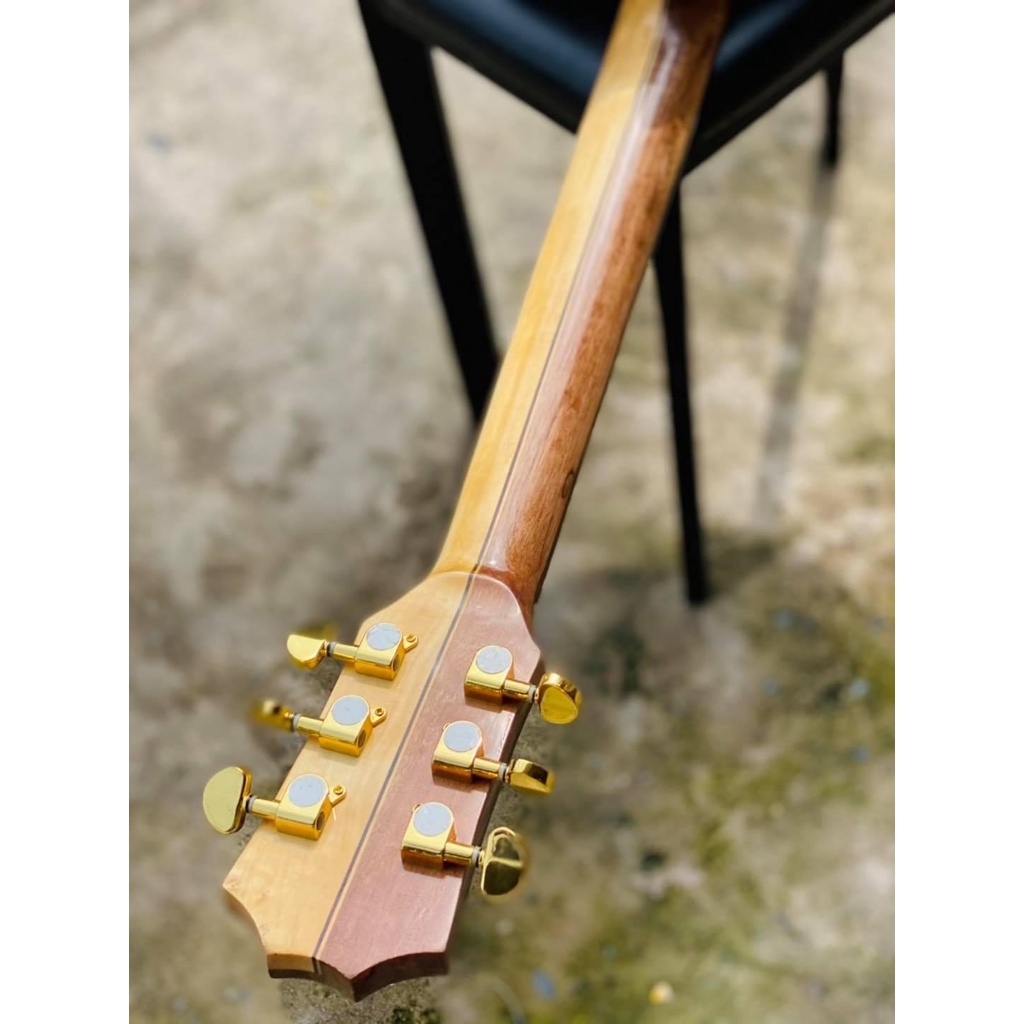 Đàn Guitar Custom Cẩm Ấn Khảm Xà Cừ Có Lắp EQ