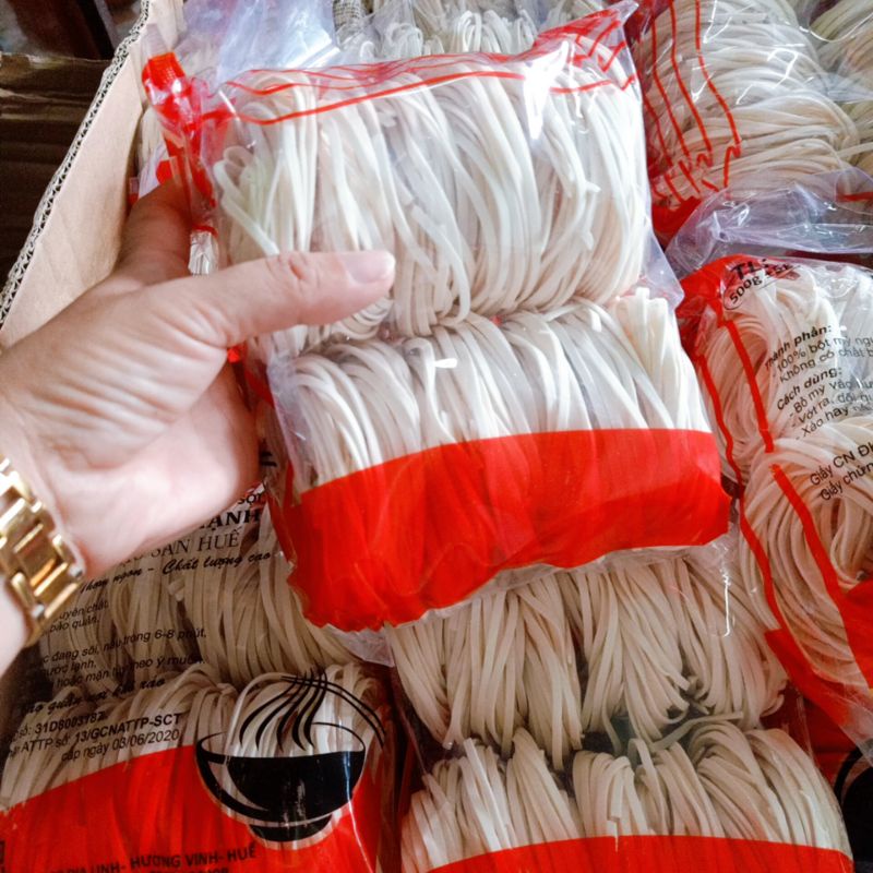 Bánh canh khô  Phước Hạnh đặc biệt lò tại Huế - NGON QUÊN LỐI VỀ