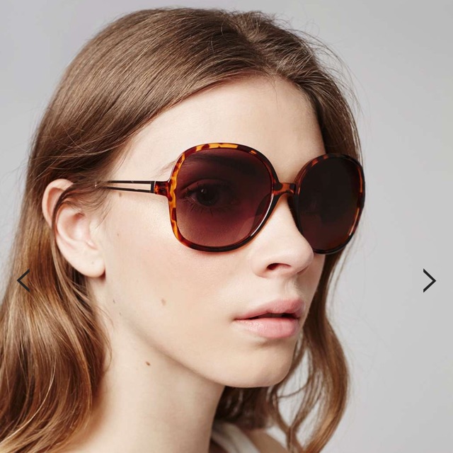 Kính Topshop chuẩn auth