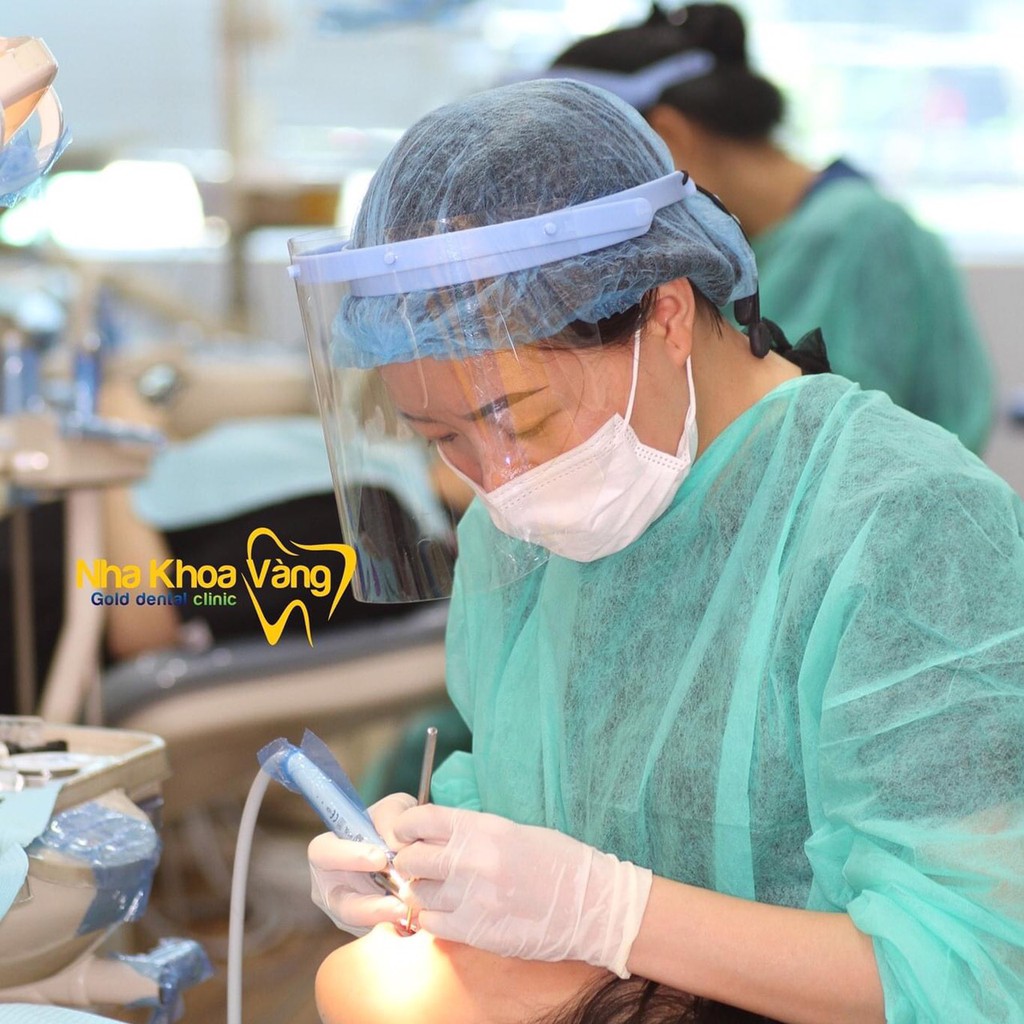 Áo phẫu thuật dùng 1 lần