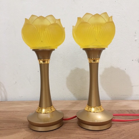 Cặp Cây Đèn Led búp Hoa Sen ,Trang Trí bàn Thờ dùng bằng điện