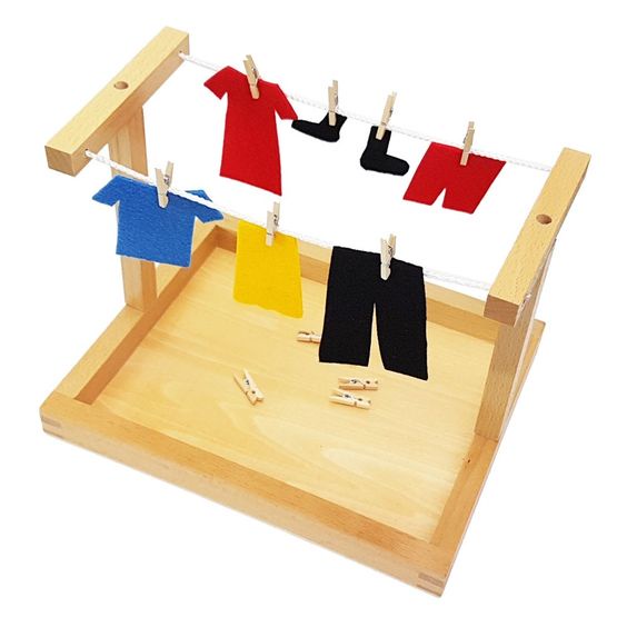 Khay phơi/treo quần áo bằng gỗ  cho trẻ em I Giáo cụ Montessori, mầm non