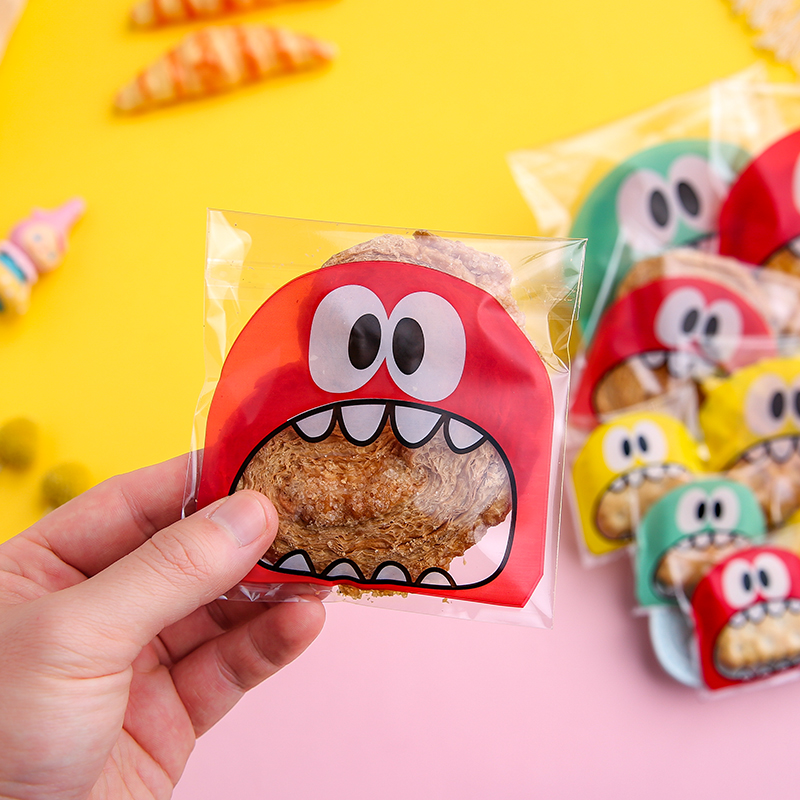 Bộ 100 Túi Nhựa Trong Suốt Đựng Bánh Kẹo Kích Thước 14x14cm Tiện Dụng