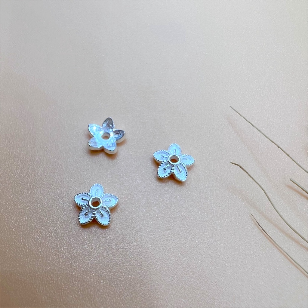 Charm ốp hạt hình hoa 5 cánh bạc trắng - Charm Bạc 925 - Mã CB772