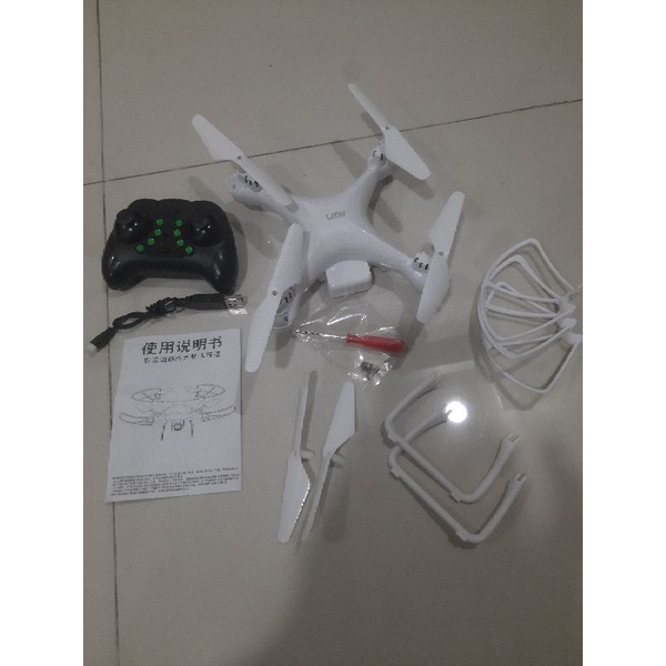 Flycam máy bay điều khiển từ xa 4 cánh siêu bền sử dụng sóng 2.4g