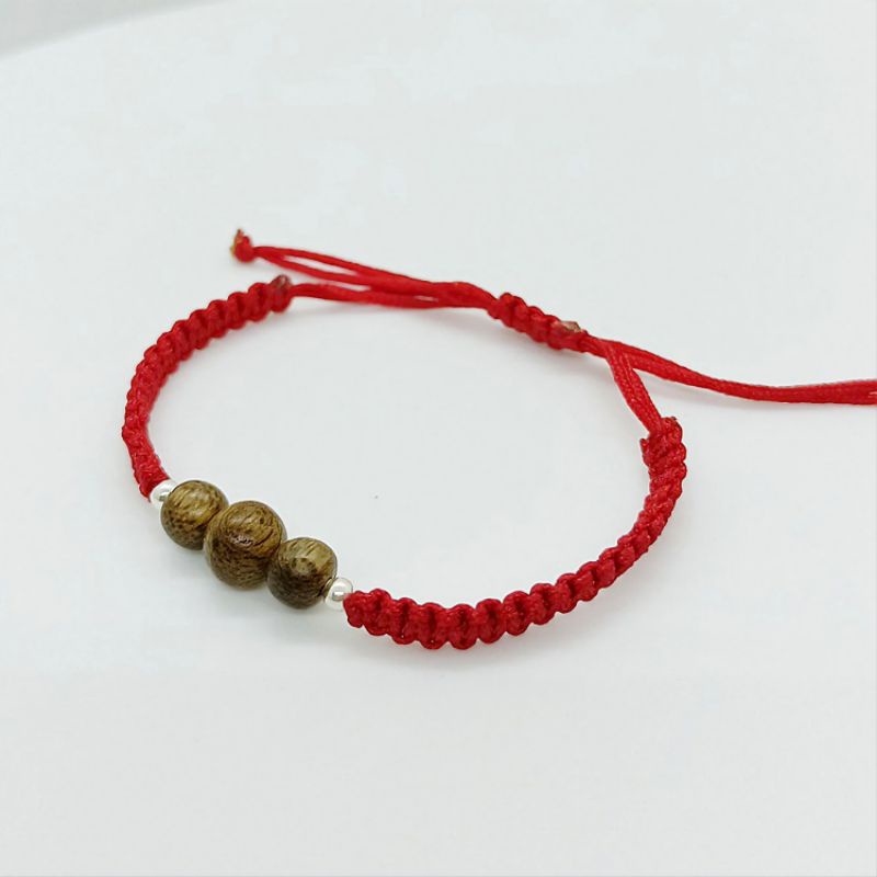 Vòng Tay Chỉ Đỏ Handmade Mix Trầm Hương - N120 | BigBuy360 - bigbuy360.vn
