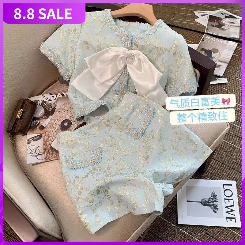 Set quần short và áo tay ngắn cột nơ cổ thời trang xinh xắn cho nữ