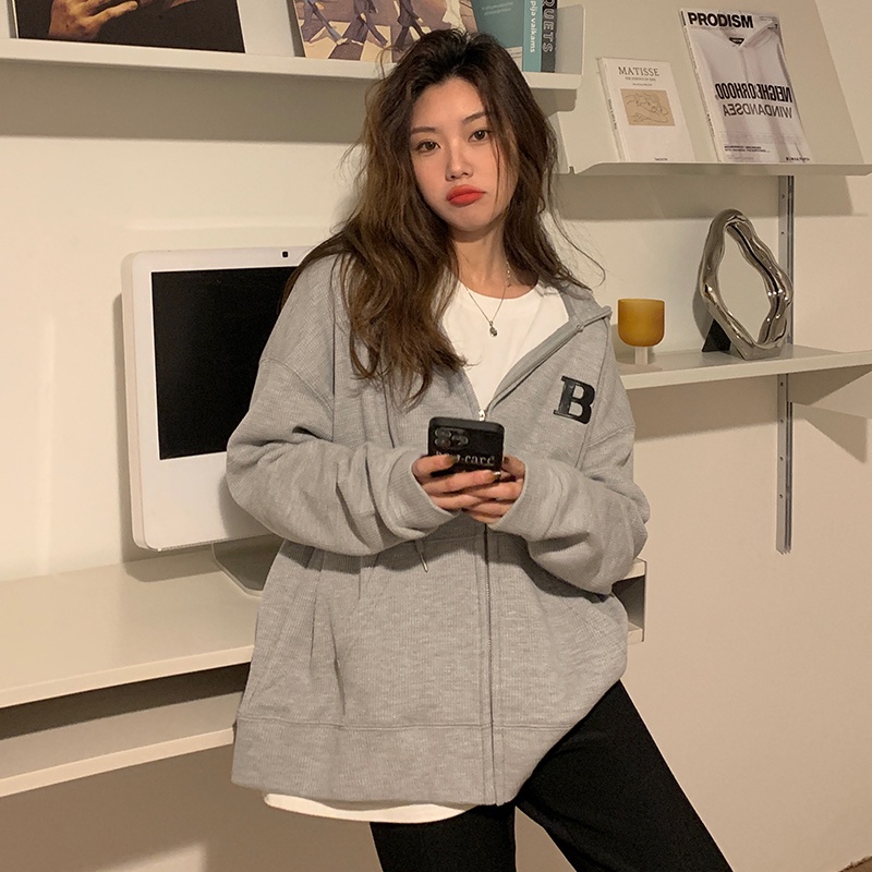 Áo khoác nữ SUXI tay dài dáng rộng in chữ cái thời trang