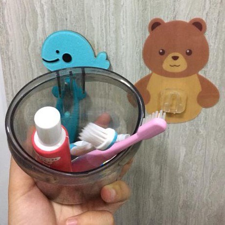 Cốc hình gấu dán tường đựng bàn chải đánh răng có lỗ thoát nước - AUG035