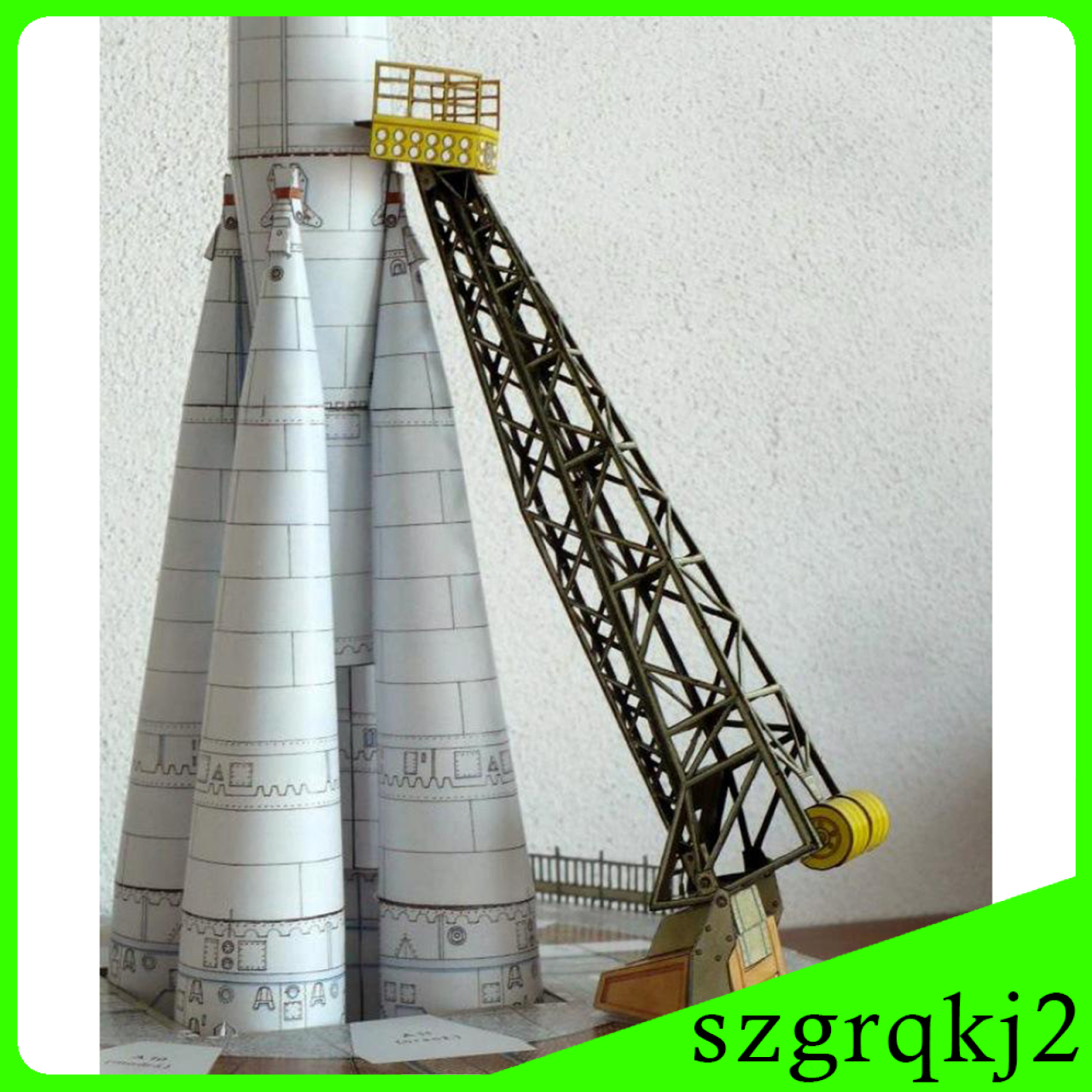 Newest 1:80 Scale Russian Soyuz Carrier Rocket and Launch Pad to Build 3D Model Kit