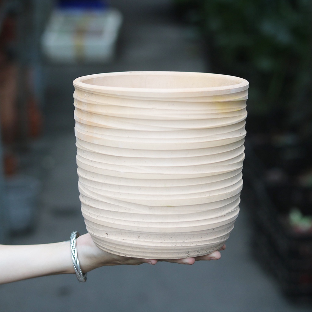 Chậu đất nung sọc ngang màu sáng, kích thước 16x17cm