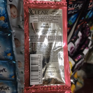 Dầu gội Clear Hương Hoa Anh Đào