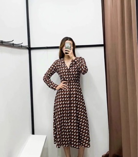 VÁY SƠ MI XOÈ CỔ V MANGO