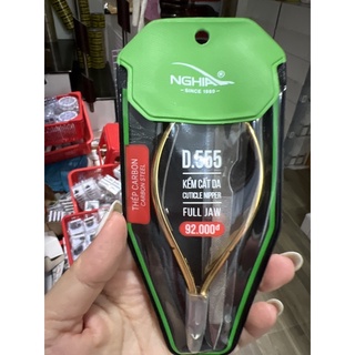 Kềm cắt da D555