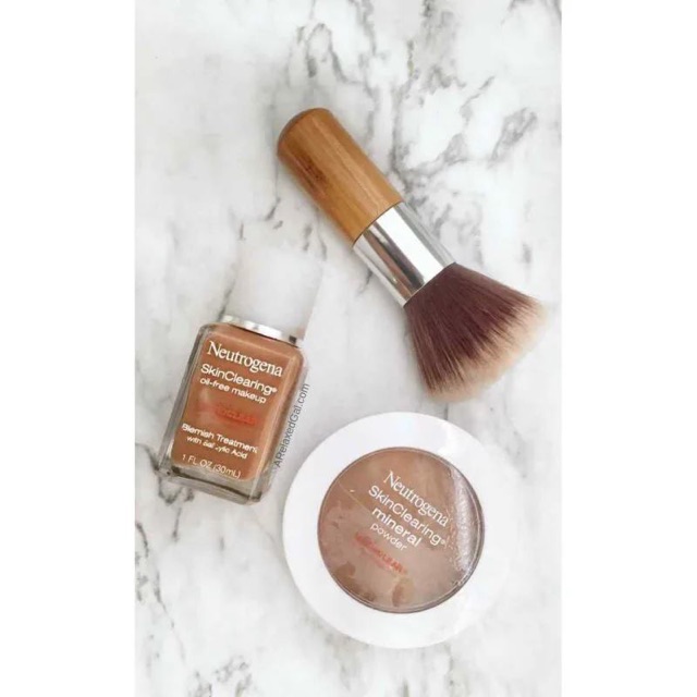 KEM NỀN CHO DA DẦU, DA NHẠY CẢM NEUTROGENA SKIN CLEARING | BigBuy360 - bigbuy360.vn