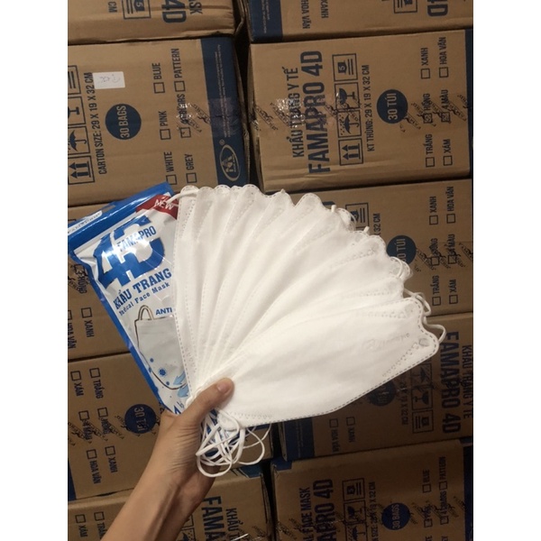 1/2 Thùng khẩu trang 4D , 1 thùng Kf94 300cái chính hãng Famapro/Titan