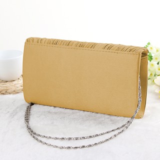 [+1 Tất Nữ] Clutch Nữ Cầm Tay V - Màu Vàng