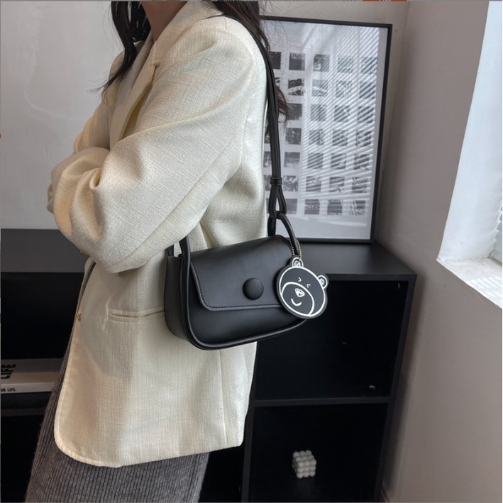 Túi xách nữ đeo chéo gấu bear cười xinh chất da dày cao cấp Capucha T211