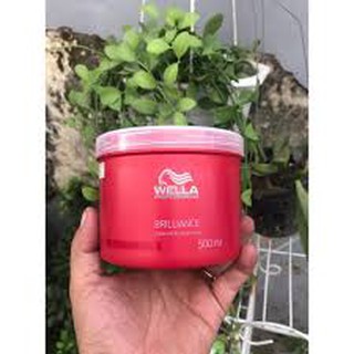 Hấp dầu dành cho tóc nhuộm Wella Professionals Brilliance - 500ml