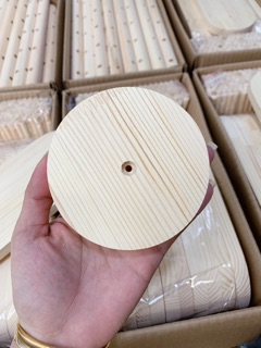 Kệ trưng mắt kính bằng gỗ Rubyhouse68