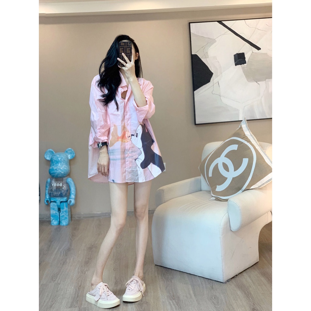 French chic blouse in early autumn, the new design feels niche, high-end, relaxed and a woman with a small shirt.