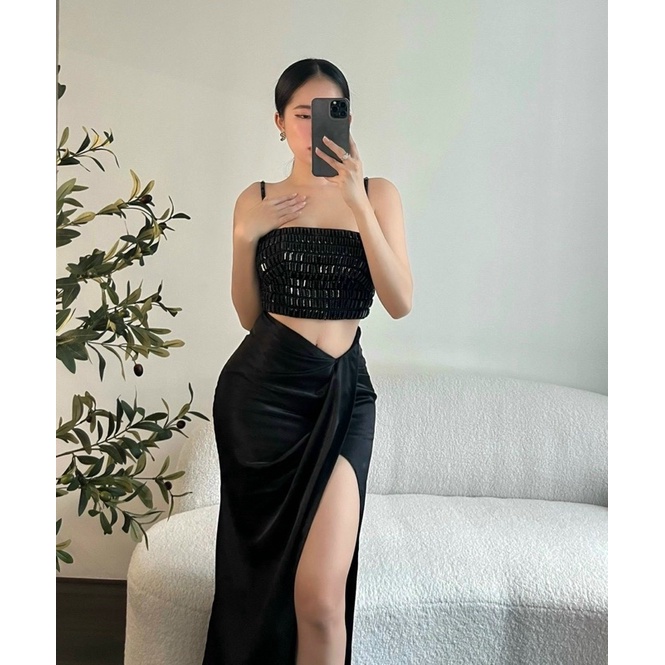 Set áo đính đá croptop 2 dây + chân váy phi nhún tà xẻ đùi Trắng đen Đầm váy đi chơi dự tiệc sang trọng sexy hotgirl tk