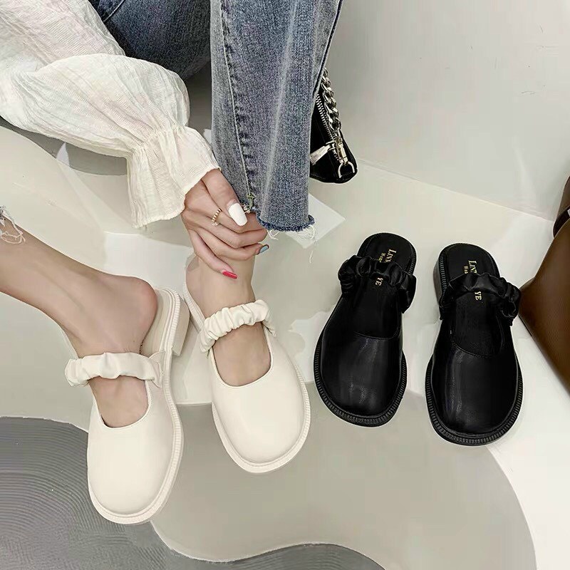 Sục đốc quai nhũn có đen trắng