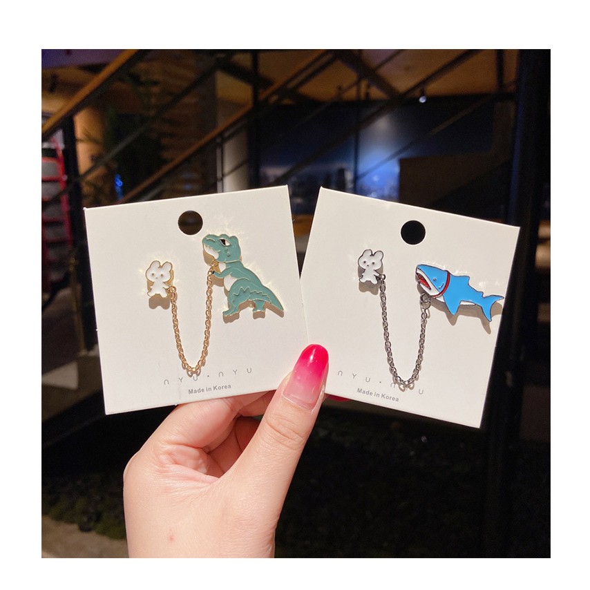 Pin cài áo thỏ con dẫn cá mập đi thi Shark Tank, khủng long đi dạo phố phối xích - GC120