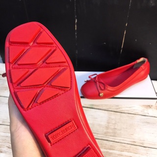 Búp bê Tory-Burch mũi vuông